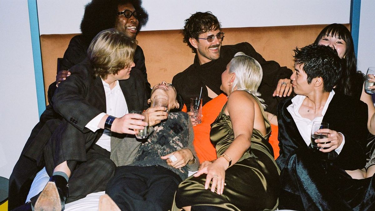 The Color of the Sun: l' afterparty a Venezia tra sake, jet lag e gli ultimi irriducibili