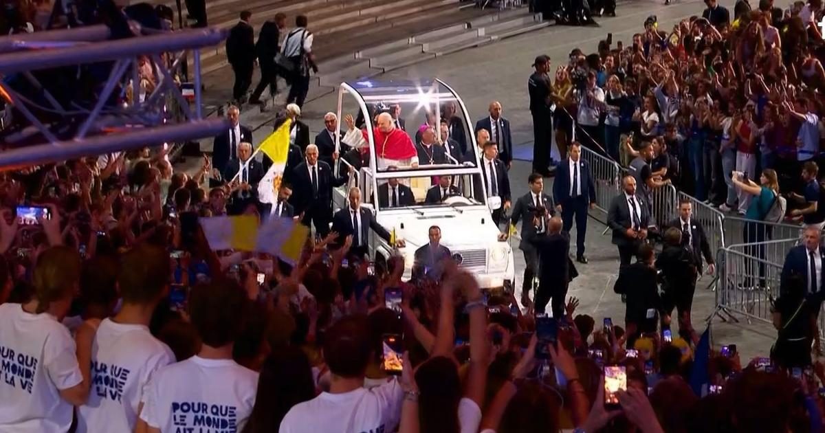 EN DIRECT - Visite du pape Léon XIV en France : messes géantes, sécurité hors norme… Le souverain pontife arrive à Pari…
