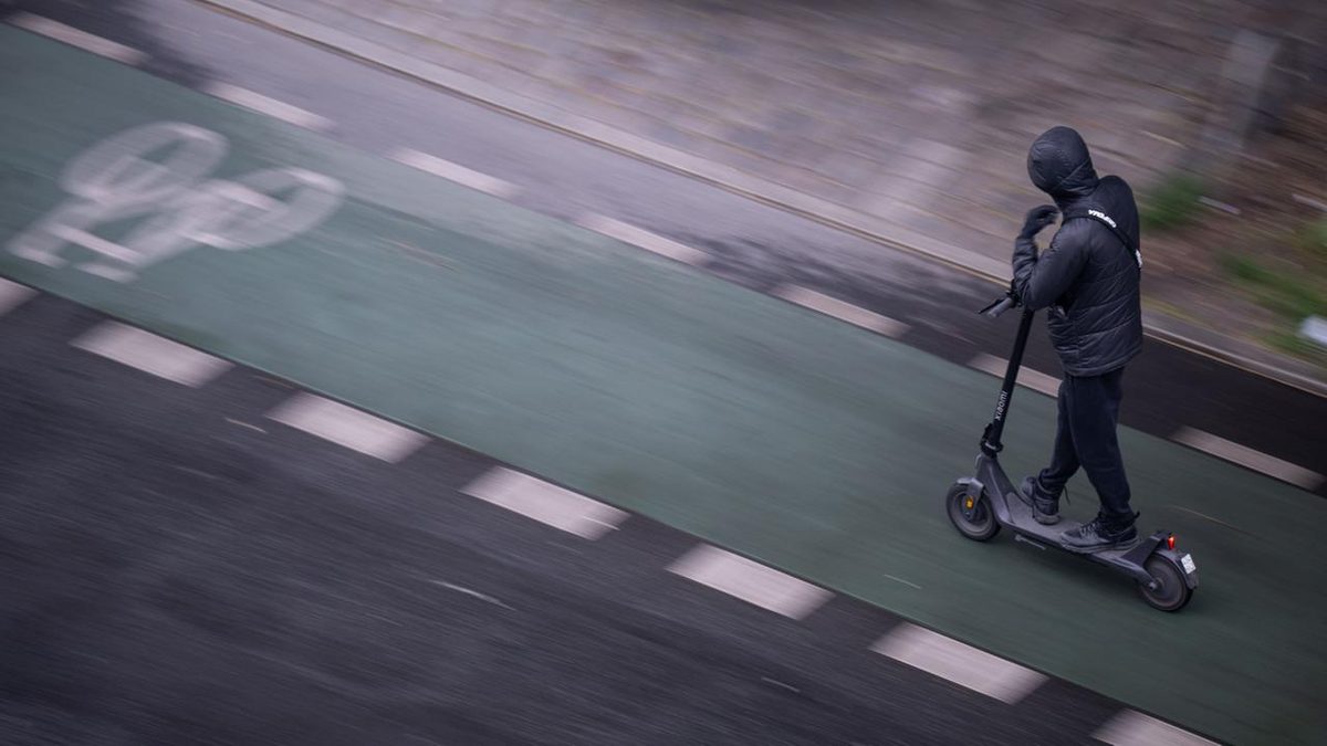 Halter von E-Scootern haften künftig bei Unfällen