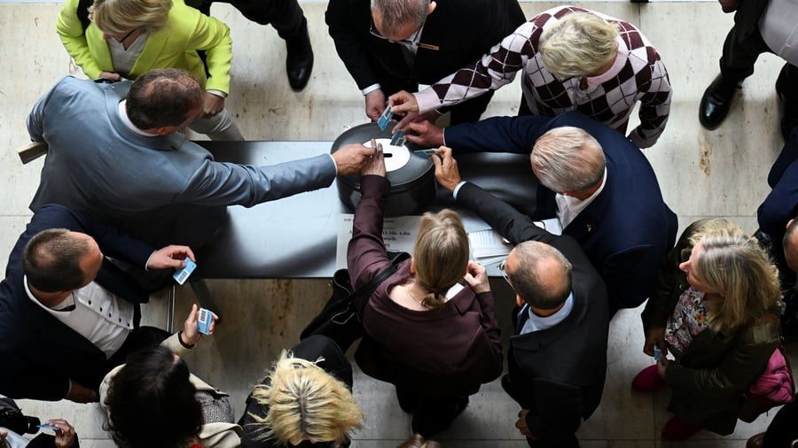 Spritpreise: Drei Monate Entlastung: Bundestag und Bundesrat billoigen erneuten Tankrabatt ab 1. Oktober