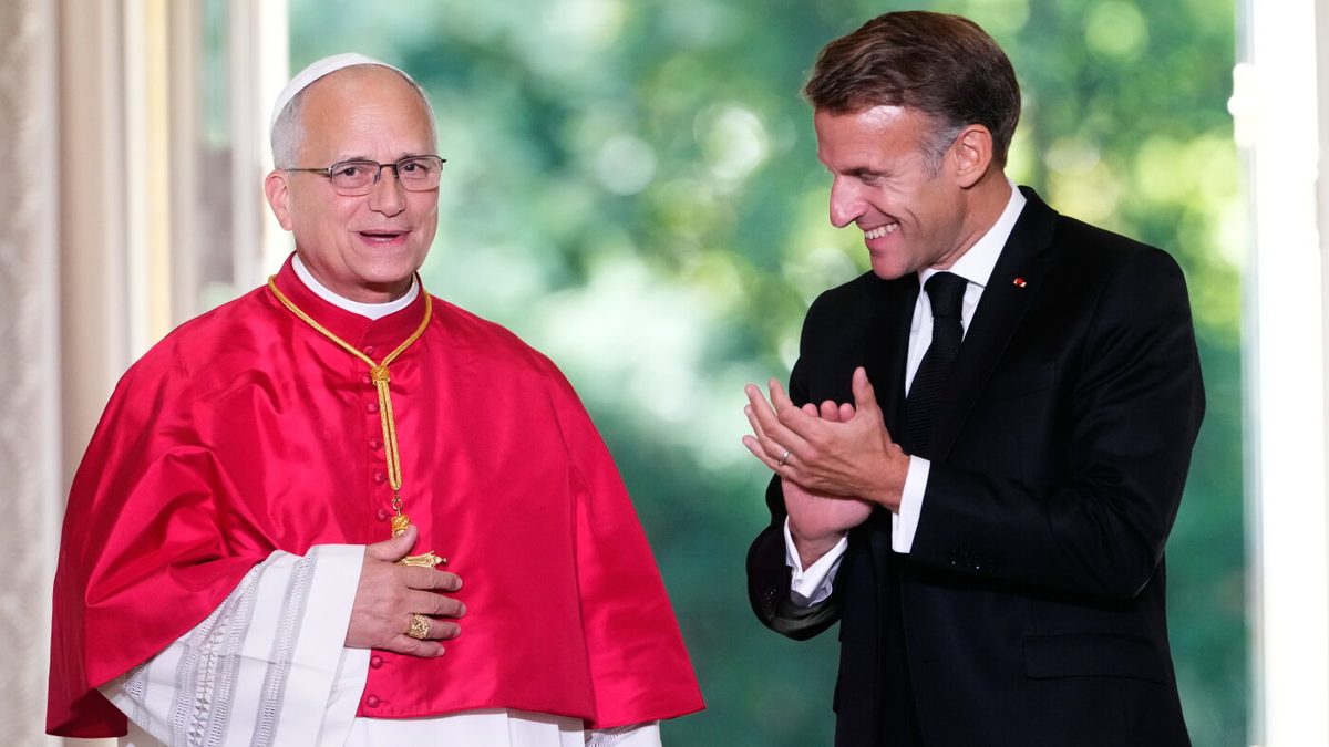 Pope Leo warns a 'paradise of machines' could undermine humanity on his France visit