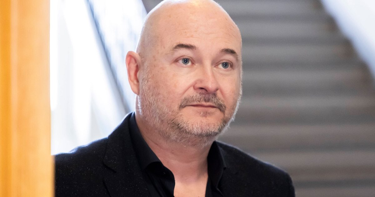 Cauet porte plainte contre l’une de ses accusatrices