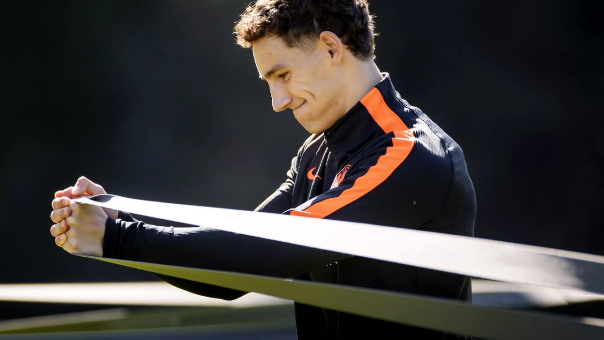 Reserves Oranje trainen dag na duel met Duitsland, Zirkzee ontbreekt nog