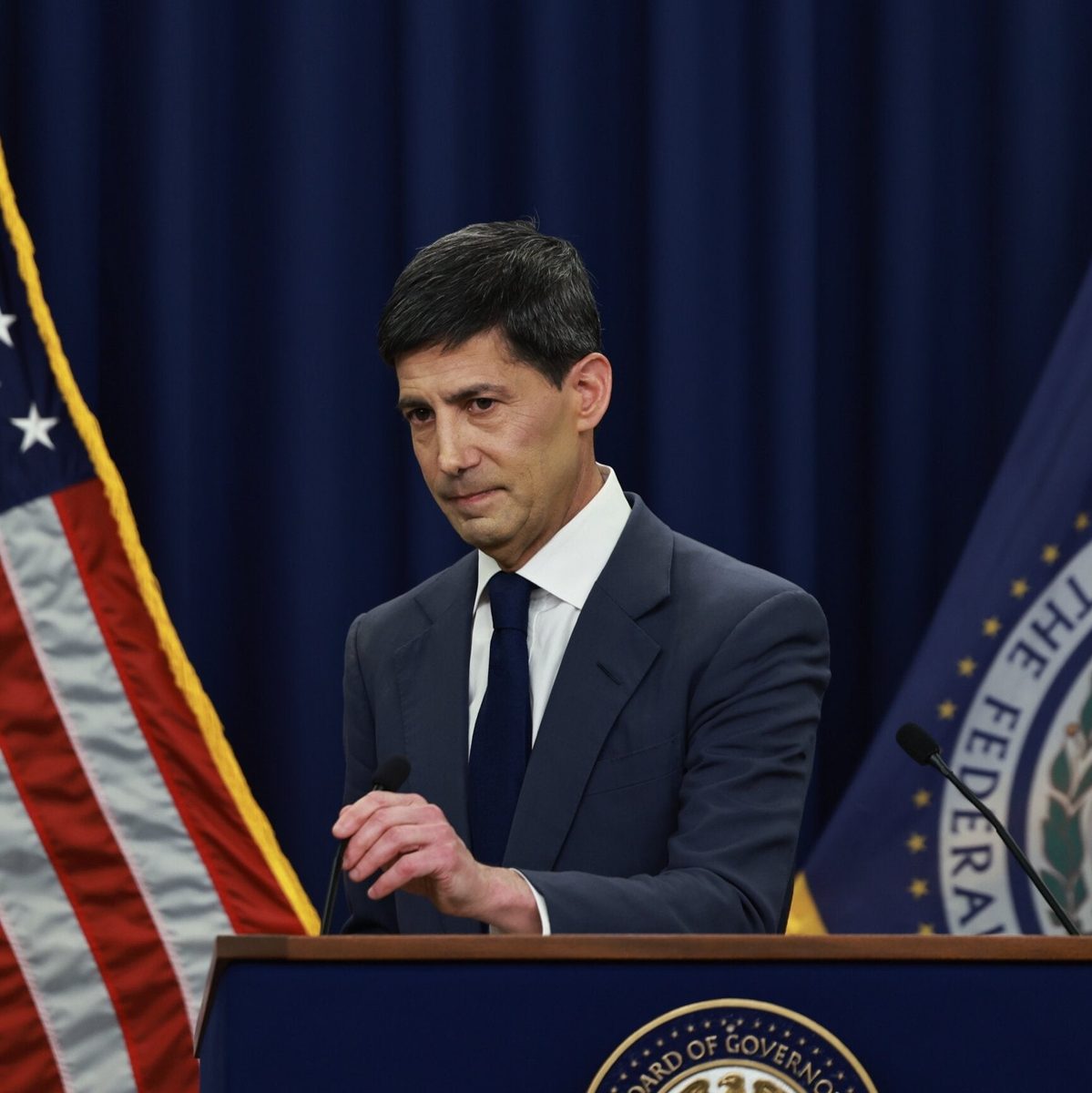 Fed Faces Prospect of Another Interest Rate Increase Just Before Midterm Elections