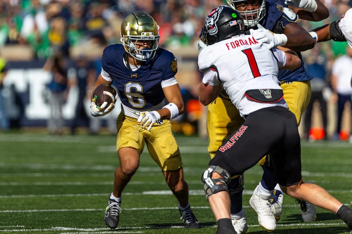 Watch Notre Dame's Jordan Faison with a 30-yard catch-and-run