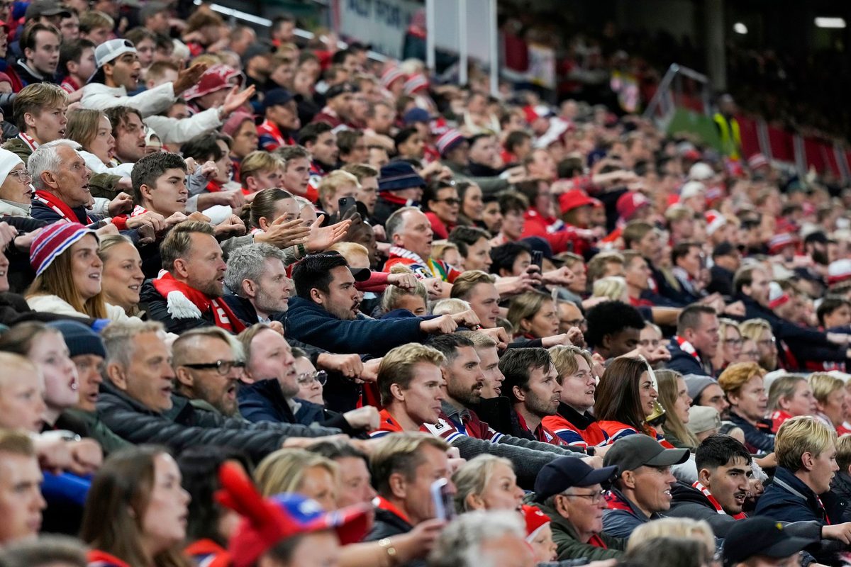 Nordmenn strømmet til pubene under Norge-Danmark – travleste torsdag siden VM