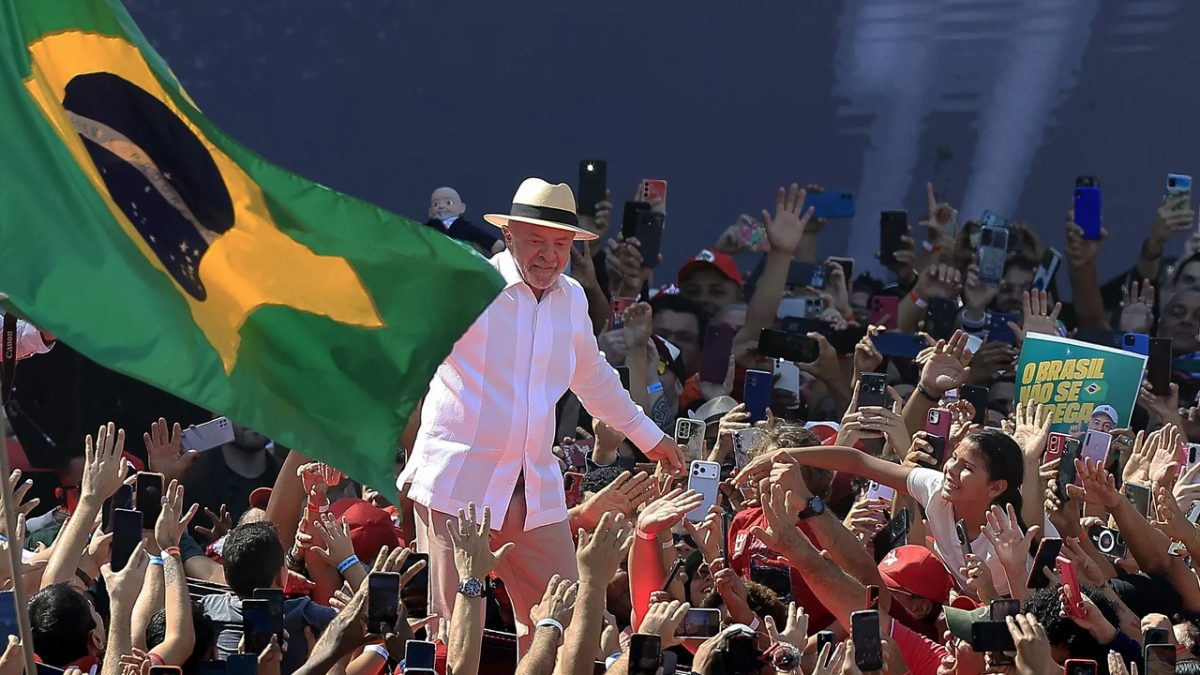President Brazilië opent met tv-spotje aanval op Trump: 'Hij wil ons koloniseren'