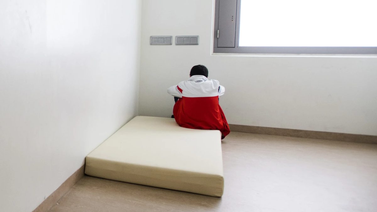 Kabinet ziet af van 's nachts opsluiten jongeren in gesloten jeugdzorg