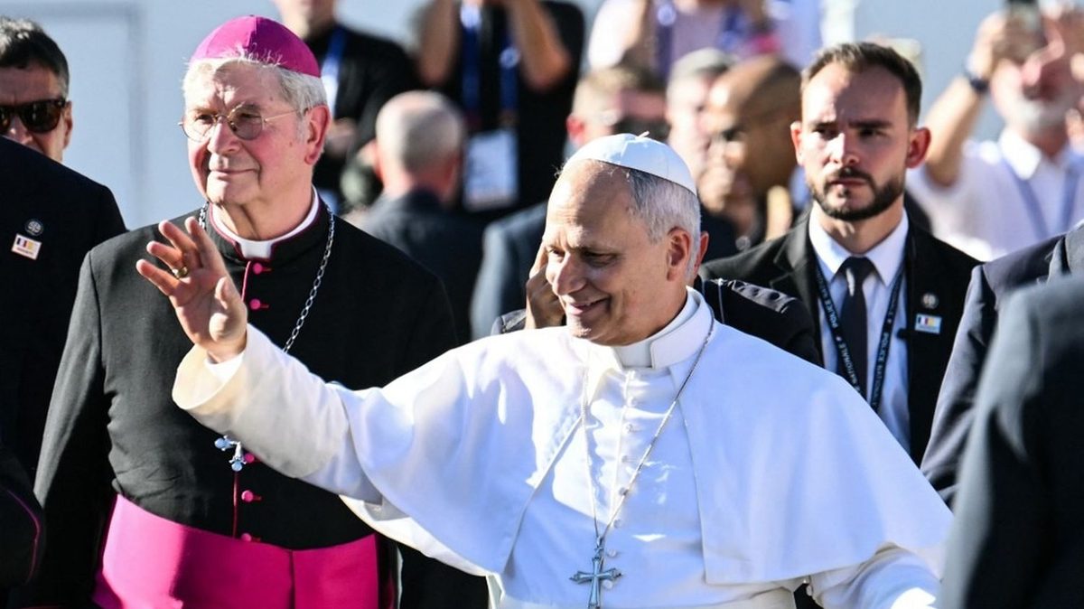 Réception à l'Elysée, déambulation dans les rues de Paris, vêpres à Notre-Dame... Revivez les moments marquants de la p…