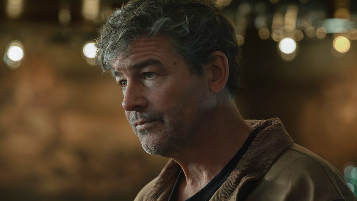 Lanterns Fake-Out: After A Major Death, John And Hal Realize The Manhunter Is [Spoiler]! Read Episode 4 Recap