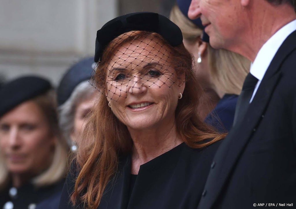 Sarah Ferguson ontkent geruchten over autobiografie