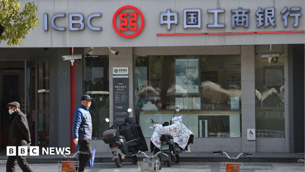 China to pump $54bn into state banks and insurers to boost economy