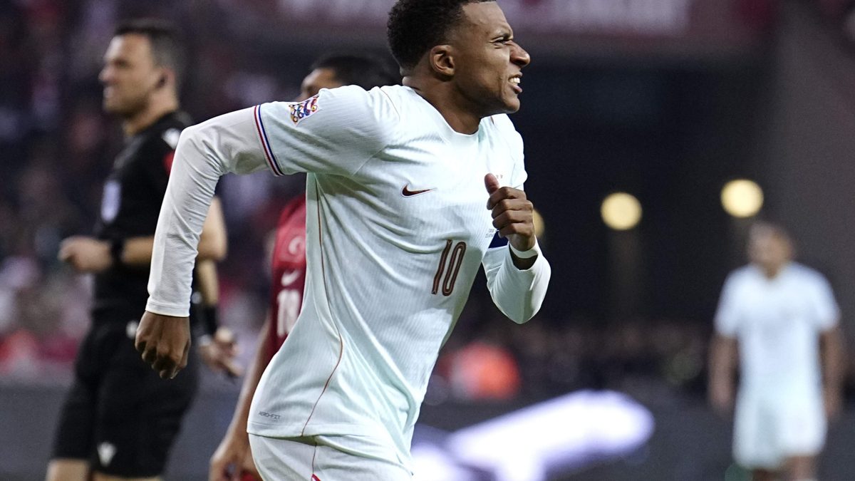 LIVE interlandvoetbal | Zorgen in Frankrijk om Mbappé bij winnend debuut Zidane, Ajacied Ouazane(17) debuteert voor Mar…