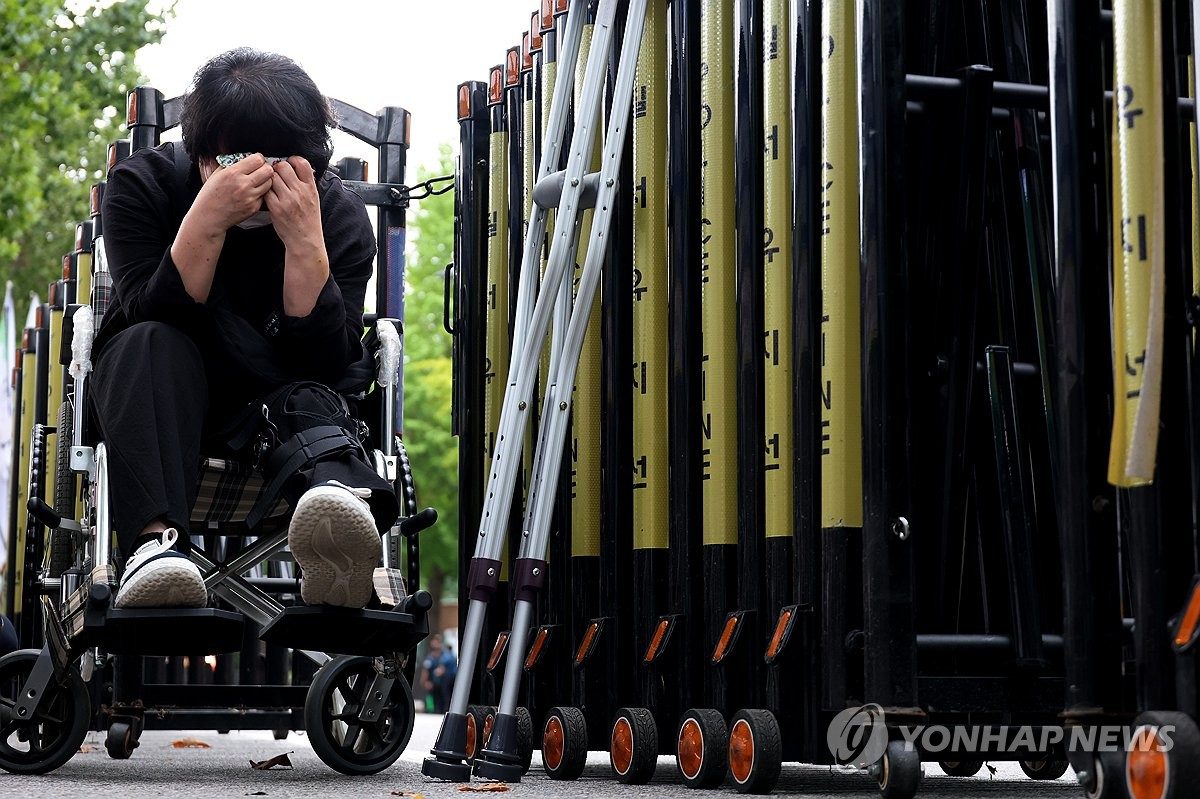 HL만도 산재 유족, 고용부에 "작업중지는 풀면서 유족 알권리 외면"