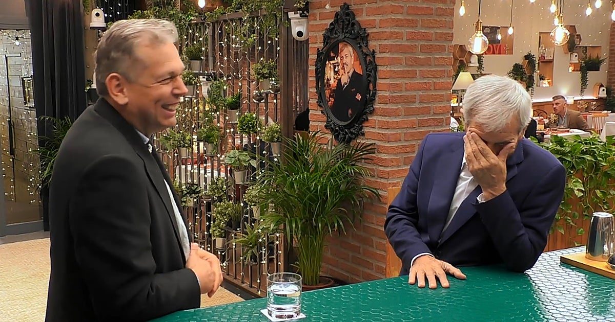 Carlos Sobera no da crédito al extraño requisito que pide un soltero sobre su cita de 'First Dates': «No lo soporto»