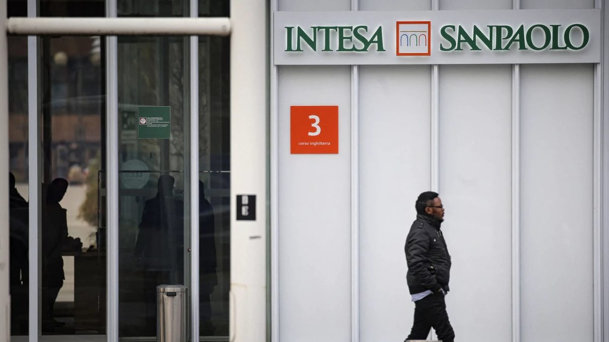 Italiaanse bank voor miljoenen opgelicht met deepfake AI-stem