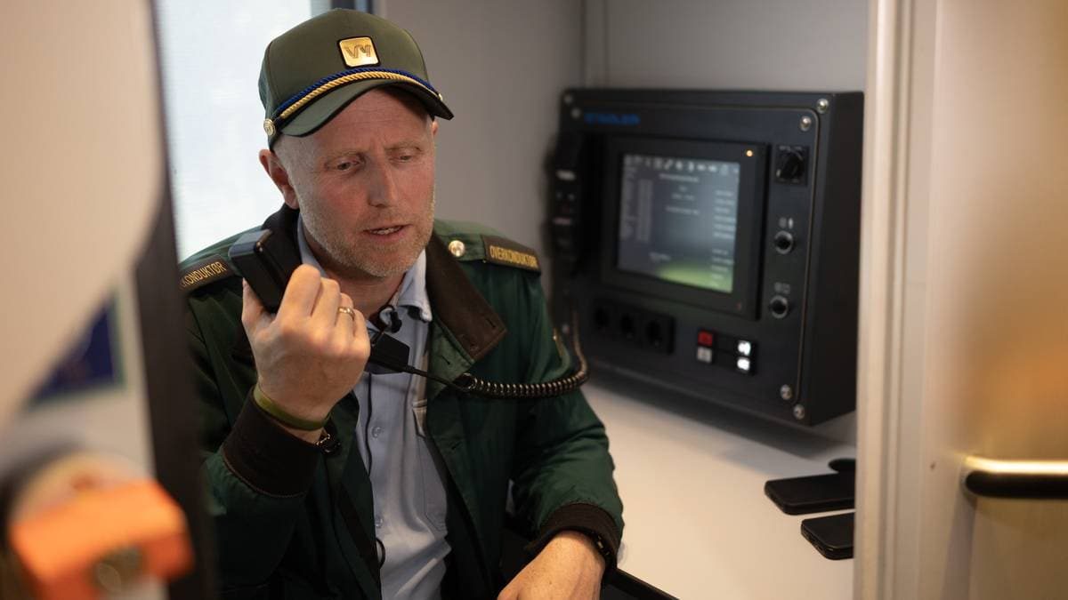 Hva er det egentlig som skjer når toget ditt blir forsinket?