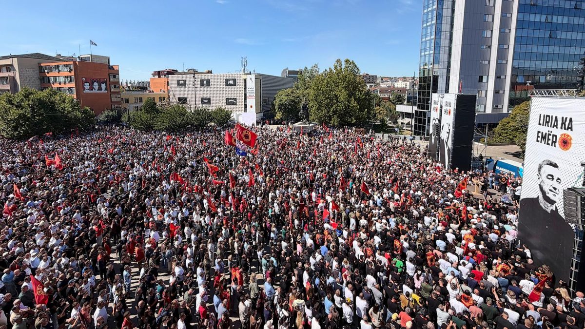 Protests against war crimes verdicts add pressure on Kosovo's government
