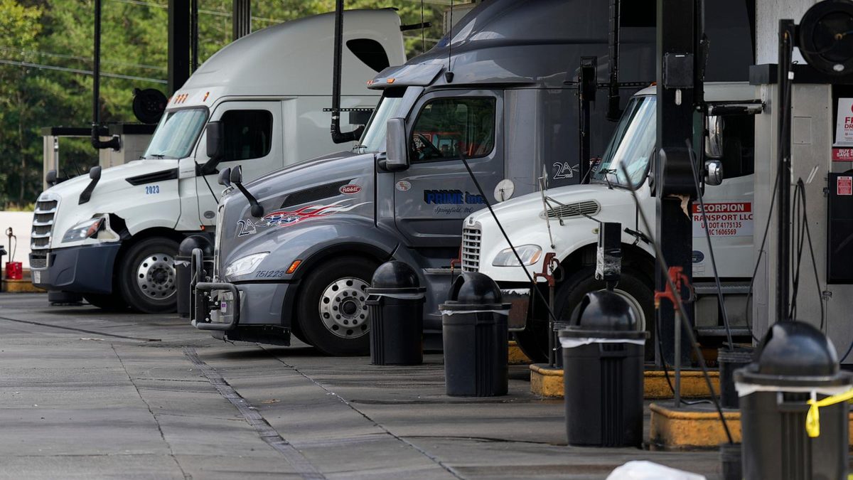 Skyrocketing diesel prices rattle Republicans as midterms approach