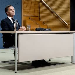 Live | Oud-premier Mark Rutte verschijnt voor laatste keer voor coronacommissie