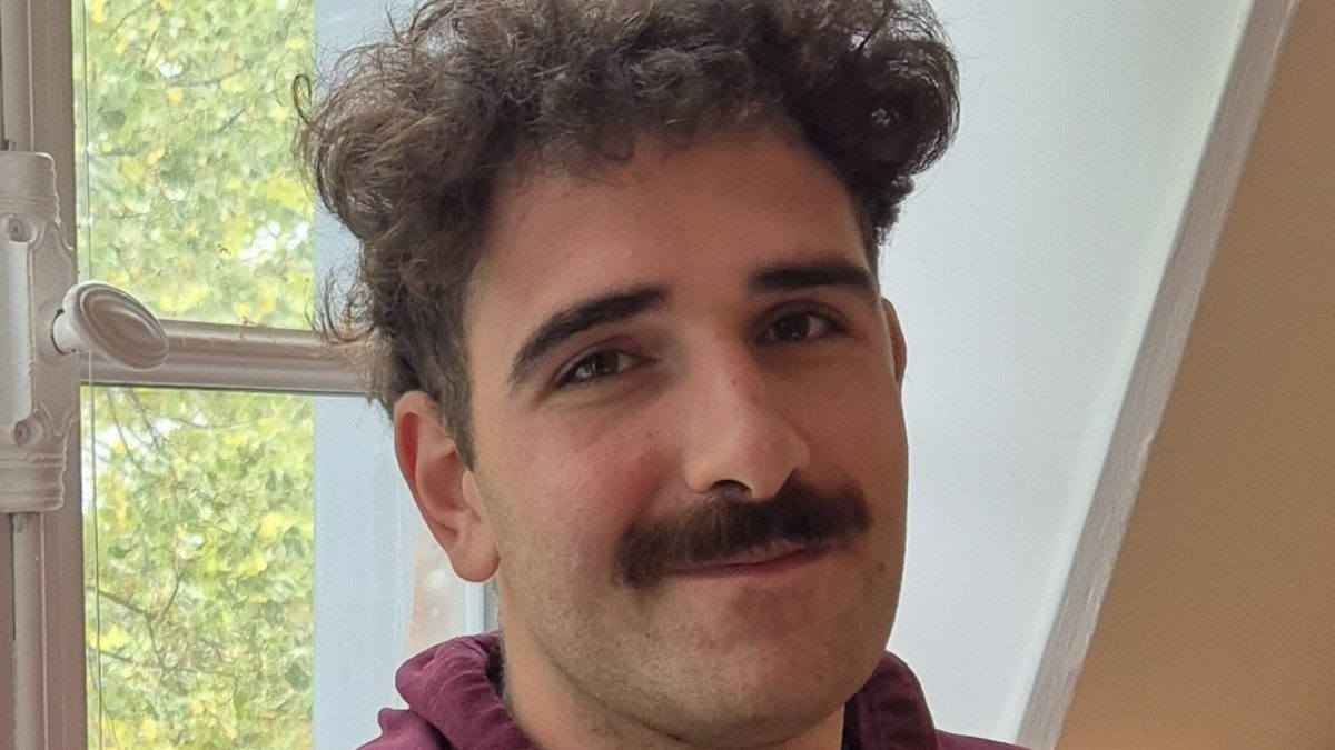 “A 29 anni insegno AI all’università a Parigi. Qui c’è fiducia e ti danno responsabilità, in Italia gerarchie e timore…