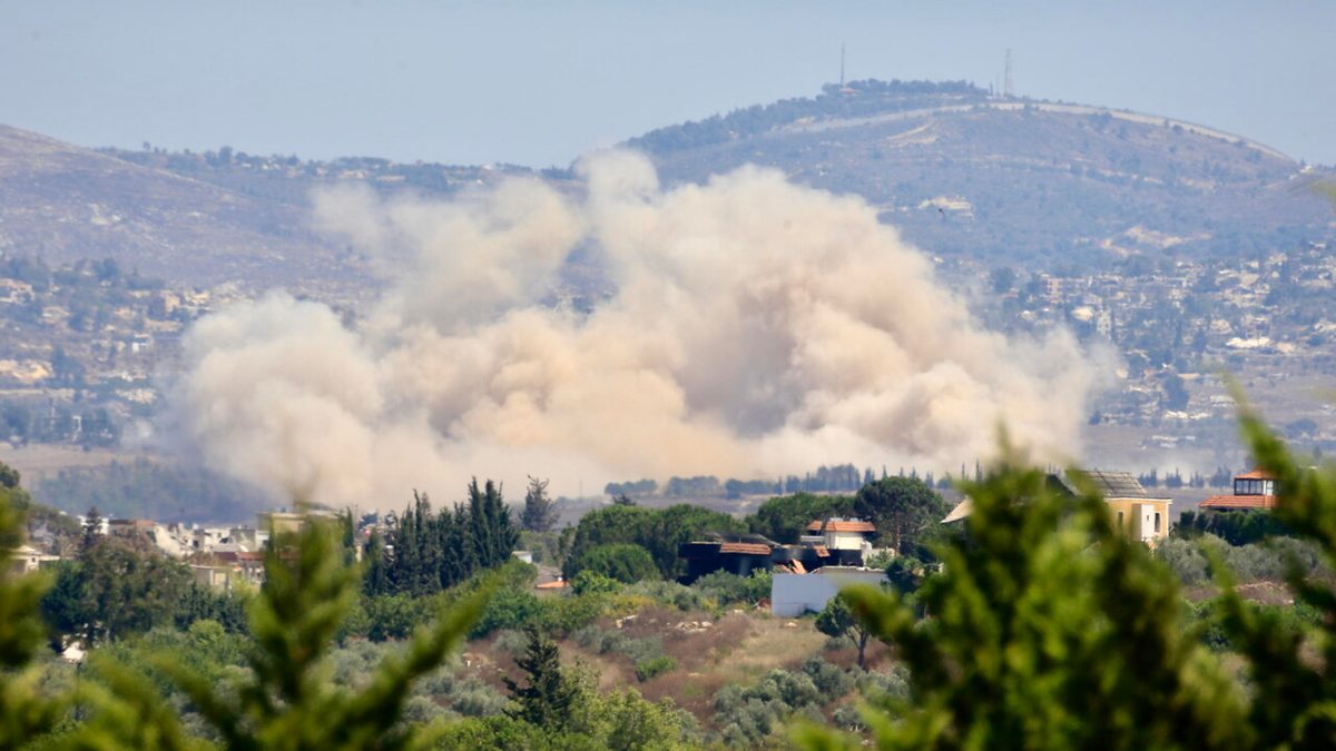 In Libano "11 morti nei raid israeliani su un villaggio nel sud, anche due neonati"