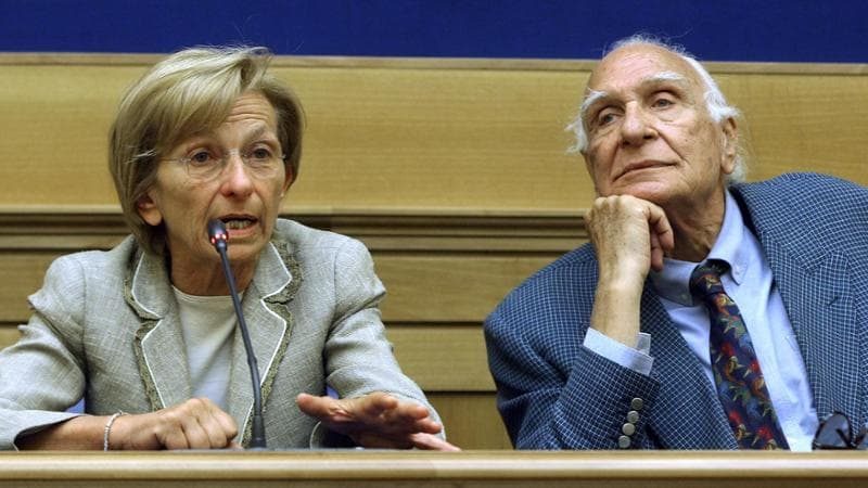 “Gli devo tanto ma non lo perdono”. Emma e Marco, quelle due vite radicali imprigionate e tormentose