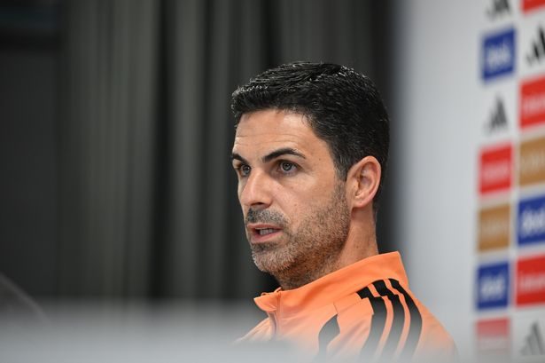Mikel Arteta sends warning to Arsenal's Premier League title rivals as secret target set