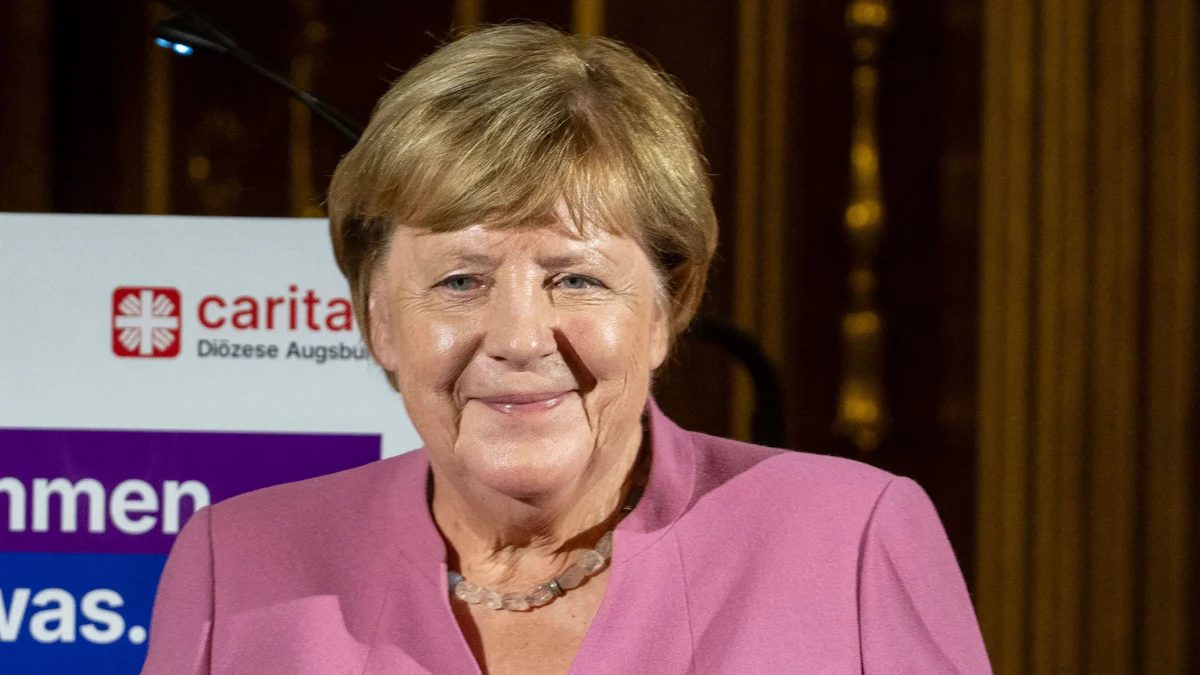 Festakt in Augsburg: Ein Preis für Merkels „inneren Kompass“