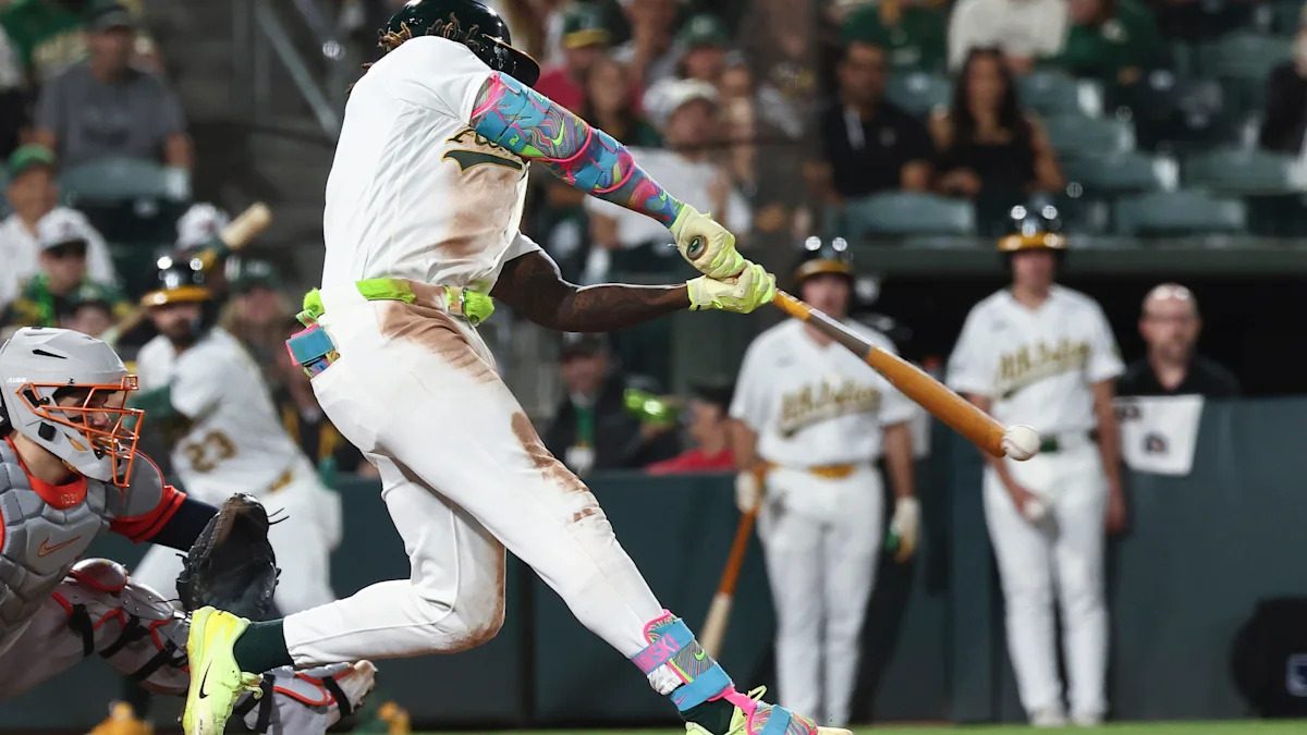 Bolte and Stefanic each hit 2 RBIs in sixth to lift Athletics past Astros 6-5