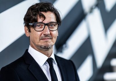 ‘Hitmaker’ Nerko doet onderzoek naar auteursrechten: ‘Er bestaan geen ‘goede’ of ‘slechte’ partijen’