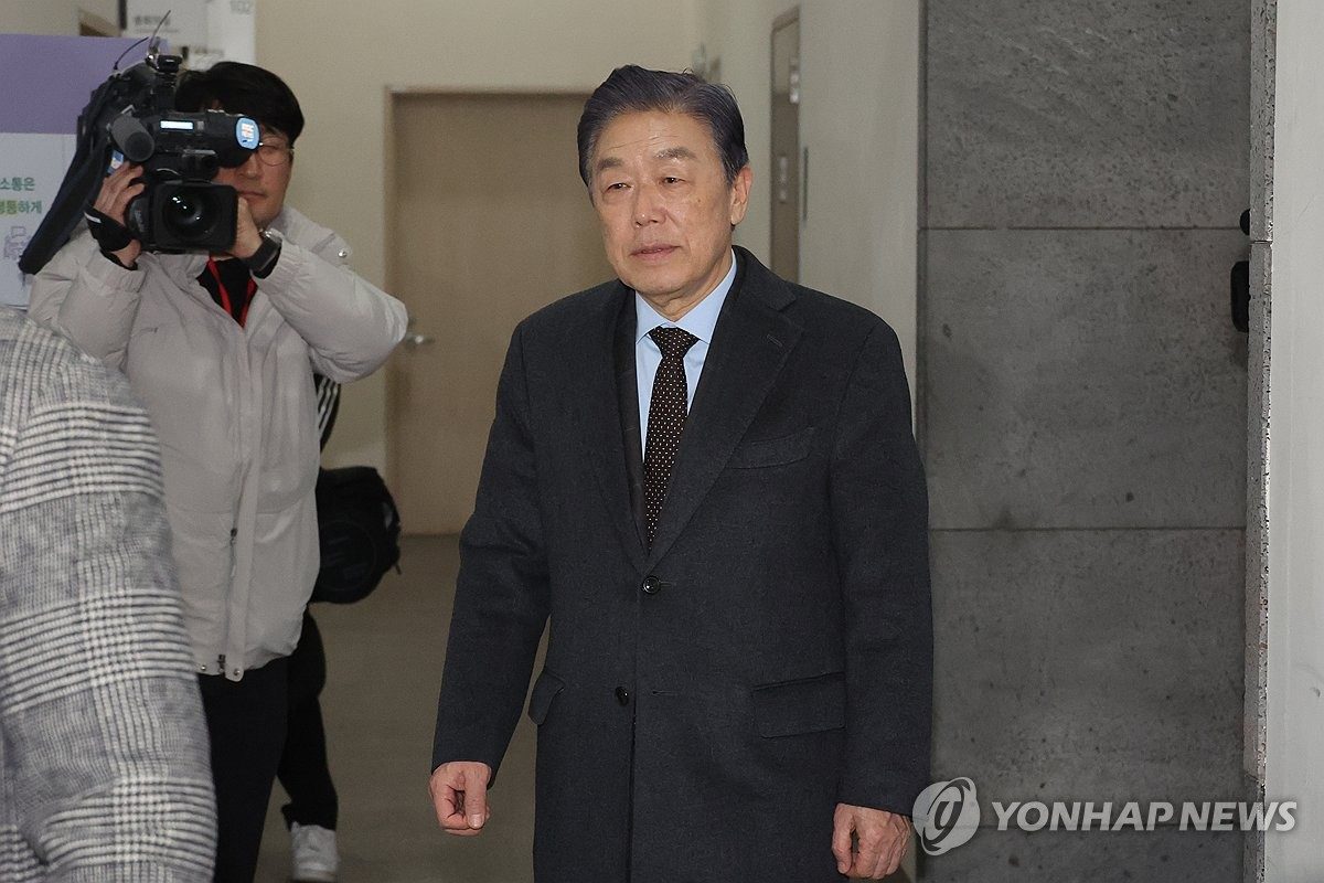 대법 "김형석 전 독립기념관장 해임 집행정지 기각…급여는 지급" 확정