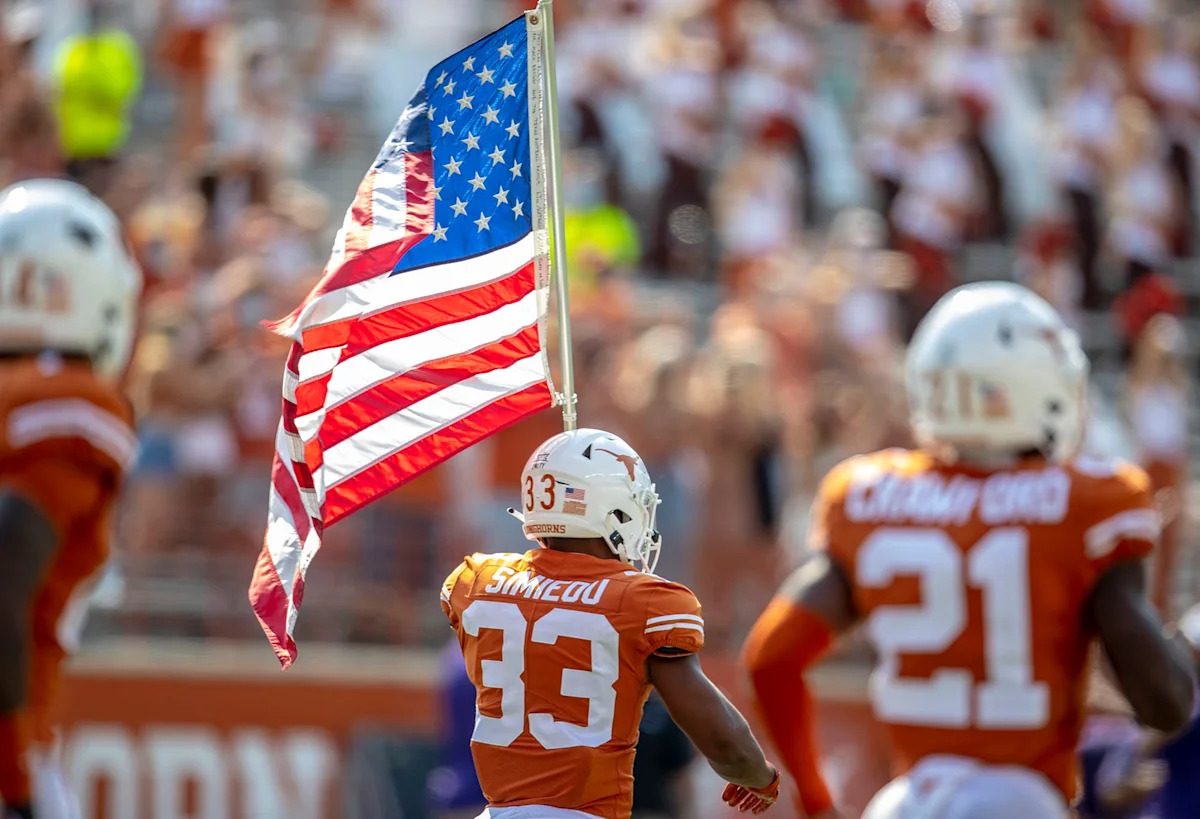 Texas Longhorns to honor 25th anniversary of 9/11 on helmets