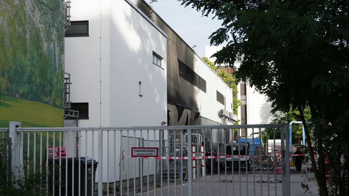 Berlin: Umspannwerk durch Feuer beschädigt - Explosion in der Nacht