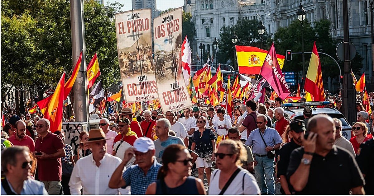 Dirigentes de PP y Vox secundan una manifestación de apoyo a Ceuta en Madrid que exige la convocatoria de elecciones