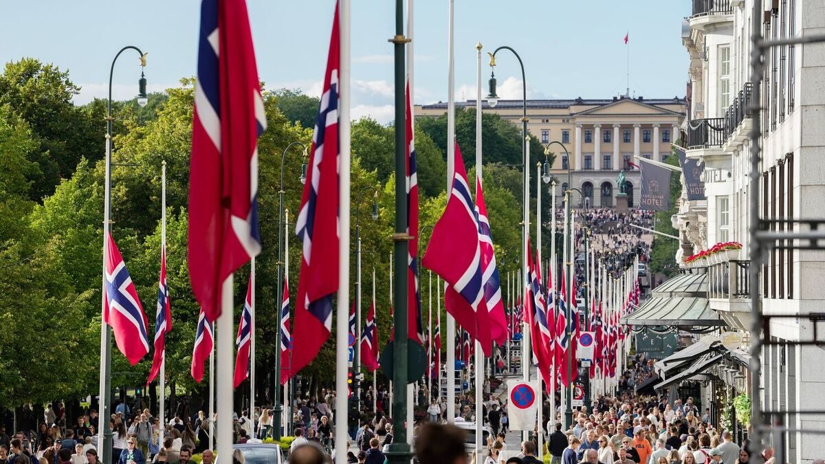 Været på gravferdsdagen: – Som en sen sommerdag