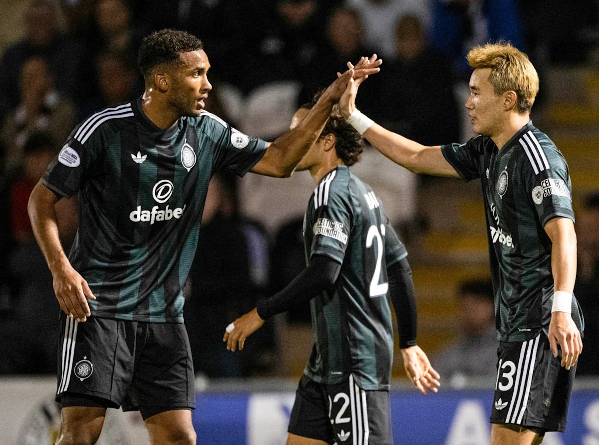 Match Gallery: St Mirren v Celtic