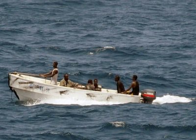 Somalische piraten laten na betaling losgeld in april gekaapt vrachtschip en bemanning vrij