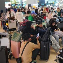 Ook tientallen Nederlandse reizigers gestrand in Indonesië na vulkaanuitbarsting