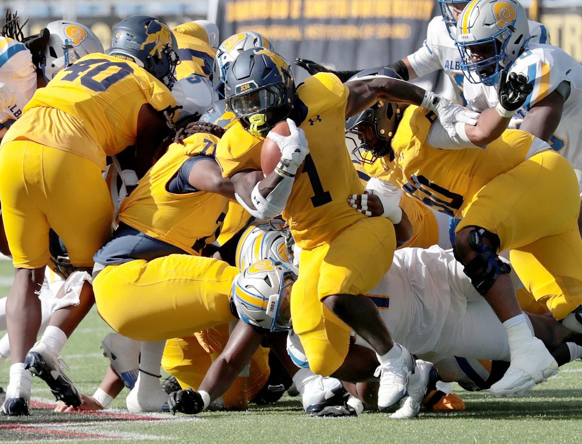 From the couch to Canton. Fabian Duncan's football comeback rolls on