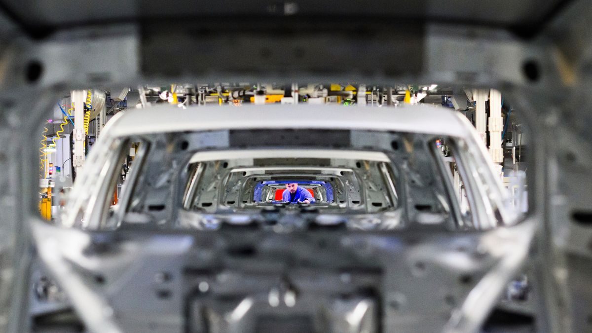 VW-Rückrufaktion: Jetzt gehen Volkswagen auch noch die Schrauben aus