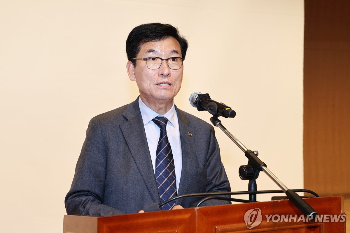 경찰, '토론회 허위 발언' 윤건영 충북교육감 불송치