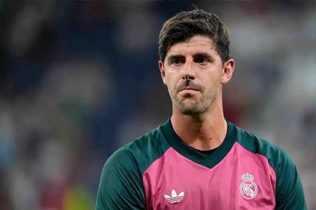 Real Madrid dealt major transfer blow as Liverpool snatch Courtois successor