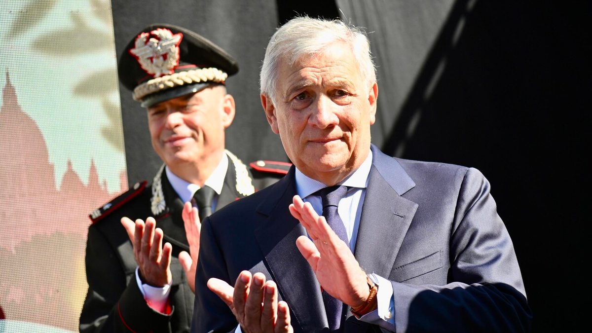 Tajani: 'Sui carburanti vittoria di FI, anche nel centrodestra si volevano tassare le imprese'