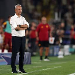 Fenerbahçe-trainer blijft toch aan na aankondiging ontslag op persconferentie