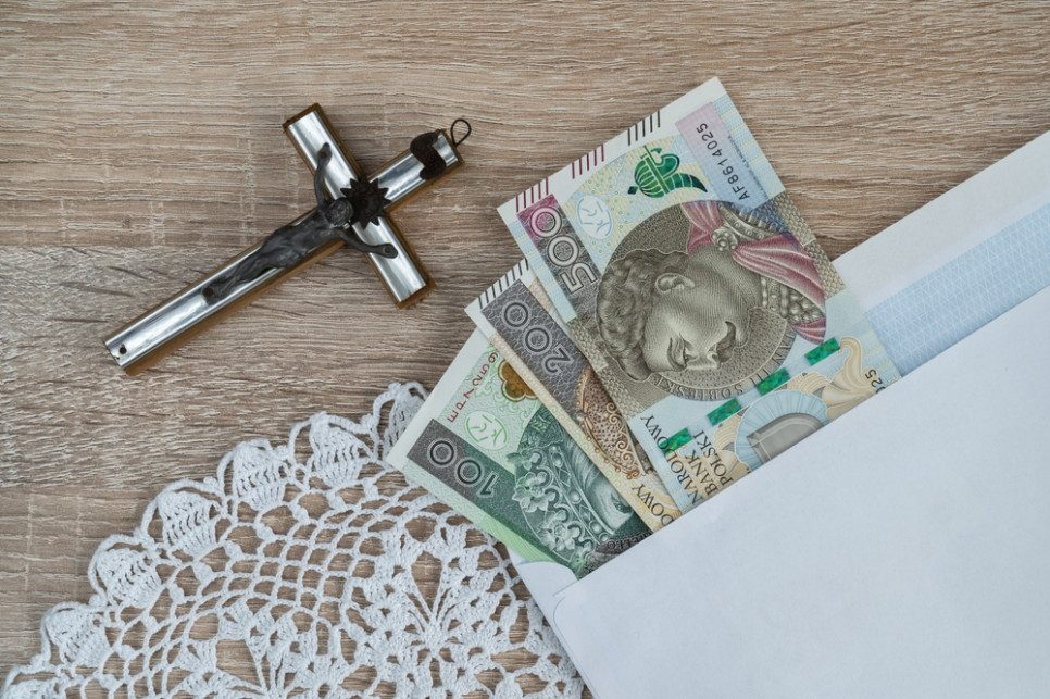 Włamał się na plebanię podczas mszy i ukradł pieniądze pochodzące z datków
