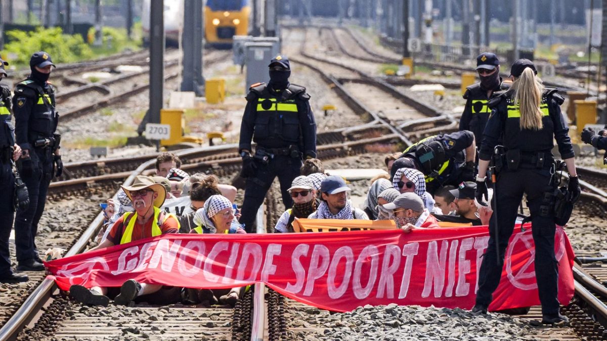 Bijna 50.000 treinreizigers hadden last van spoorbezetting Utrecht CS door XR