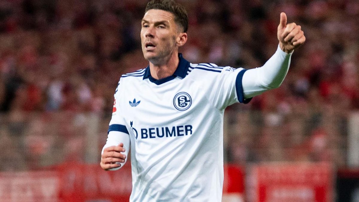 Fußball-Bundesliga: Dank Gosens: Schalke feiert ersten Bundesliga-Sieg seit 2023