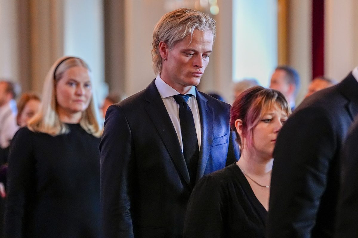 Fengslet i fire nye uker