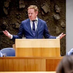 Minister trekt boetekleed aan: 'Indruk gewekt dat ik aangiftecijfers bagatelliseer'